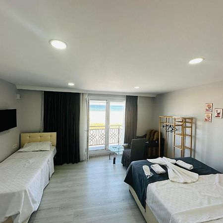 Holiday Beach Hotel Arnavutkoy Extérieur photo